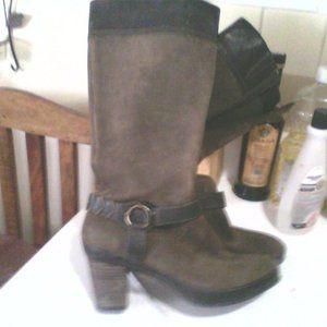 CLARK'S LEATHER AND BUCKSKIN BOOTS